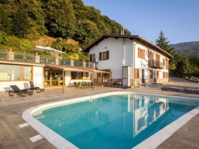 Gorgeous Mansion in Pisogne with Private Swimming Pool Artogne